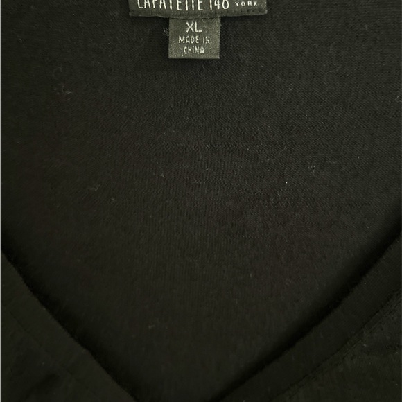 LAFAYETTE 148 NEW YORK Wool button Cropped Cardigan Black Size XL - Picture 4 of 7